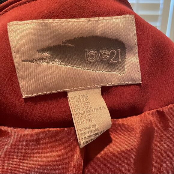 Forever 21 Deep V-Neck Lightweight Blazer - Picture 4 of 7